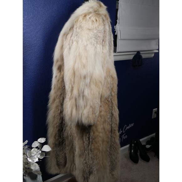 Gorgeous Canadian Lynx Full Length Fur Coat - Picture 2 of 5